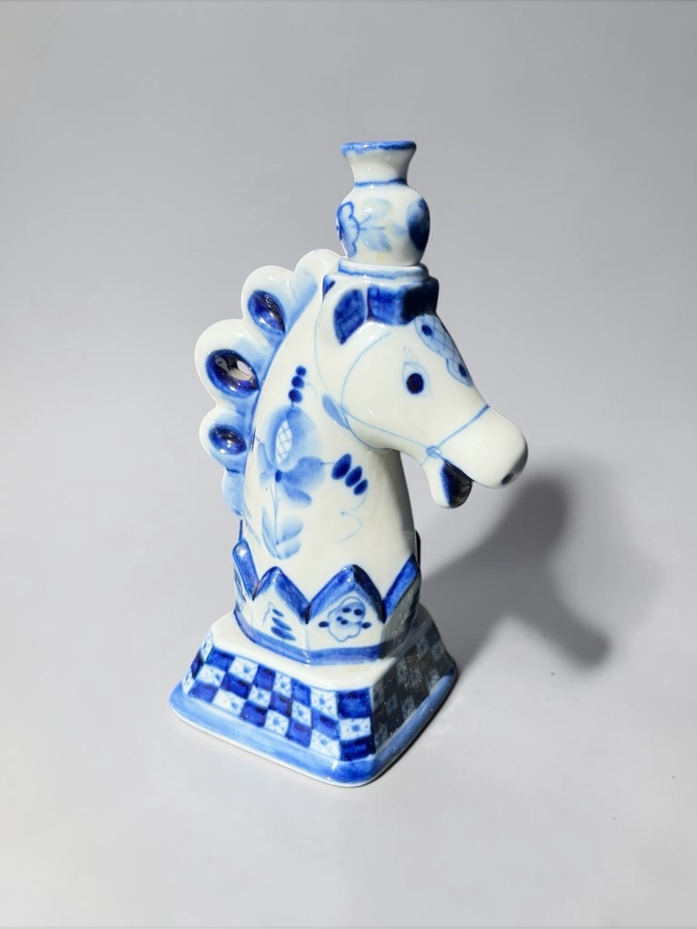 VINTAGE GZHEL PORCELAIN “CHESS KNIGHT” BLUE & WHITE HANDMADE IN RUSSIA